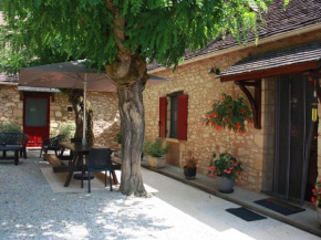 Maison de caractère avec jardin, proche rivière, équipements enfants, à 3 km du Bugue - FR-1-616-176